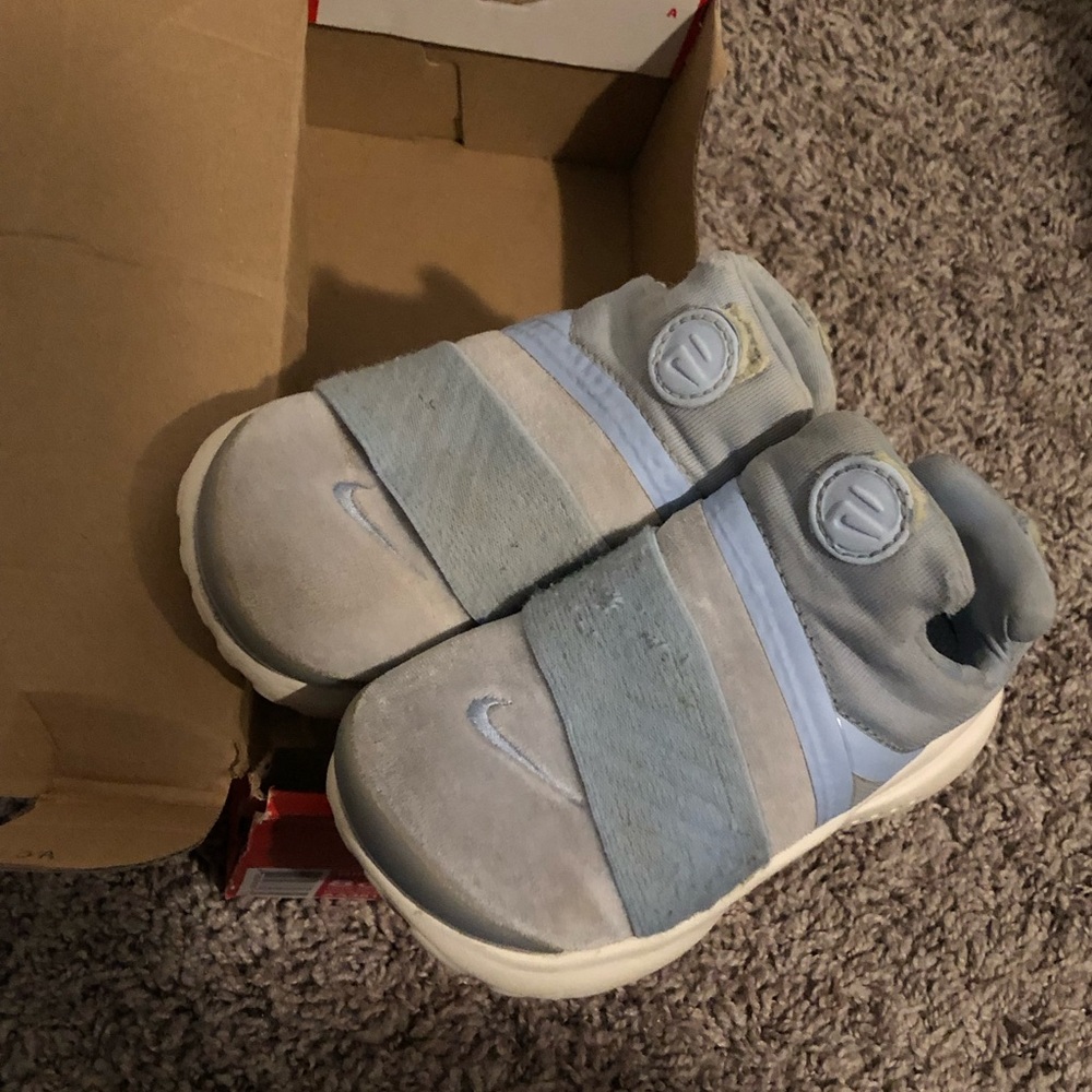 Nike Kids Light Blue Slip-On Sneakers